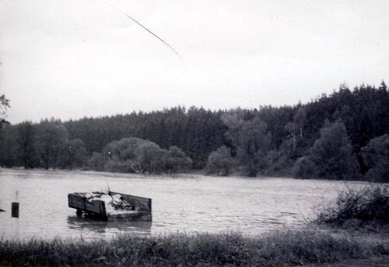 Povodne_1985-2.JPG